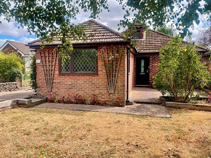 3 Bedroom Detached House For Sale In Waltham Chase - No Forward Chain, SO32