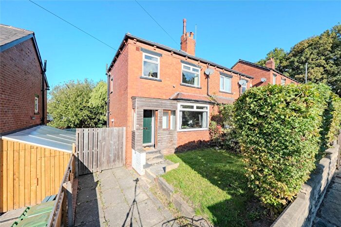3 Bedroom Semi Detached House For Sale In Woodside Place, Leeds, West Yorkshire, LS4