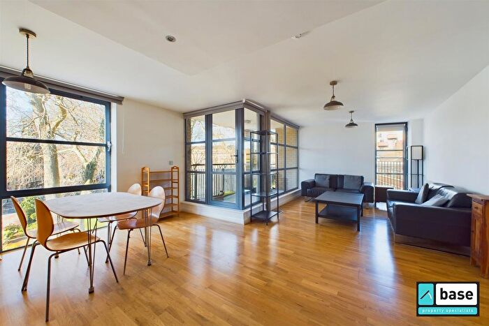 2 Bedroom Flat To Rent In Lanesborough Court, Fanshaw Street, Hoxton, N1