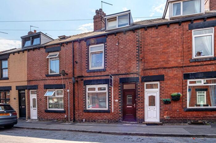3 Bedroom Terraced House For Sale In Caxton Street, Barnsley, S70