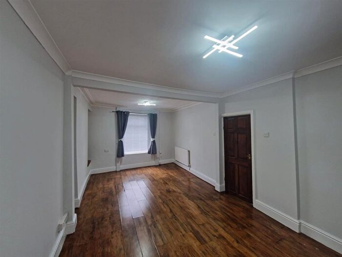 2 Bedroom Terraced House To Rent In Middle Road, Cwmbwrla, Swansea, SA5