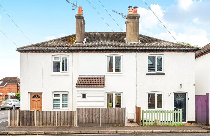 2 Bedroom Terraced House For Sale In Summers Road, Godalming, Surrey, GU7