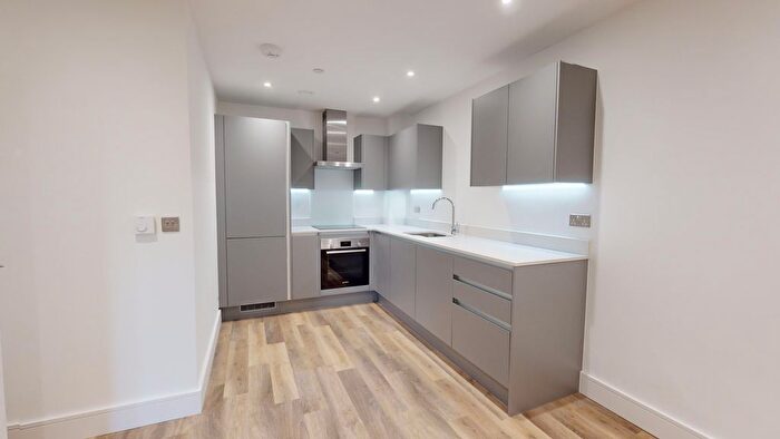 2 Bedroom Flat To Rent In Davigdor Road, Hove, BN3