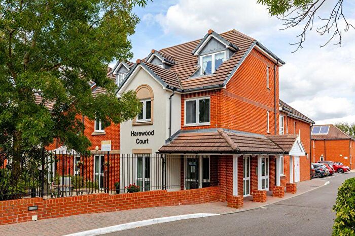 2 Bedroom Retirement Property For Sale In Limpsfield Road, Warlingham, CR6