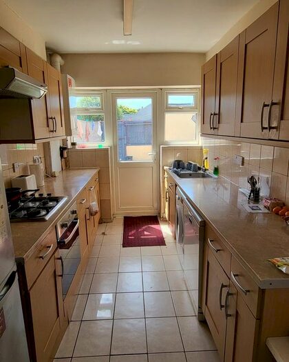 3 Bedroom Property To Rent In Ruislip Road, Northolt, UB5