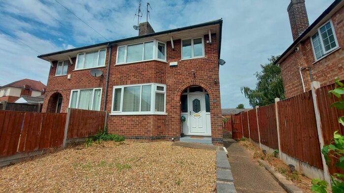 3 Bedroom House To Rent In Rothwell Road, Kettering, NN16