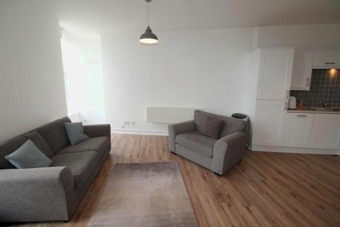 2 Bedroom Flat To Rent In King Street, Aberdeen, AB24