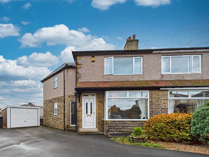 3 Bedroom Semi Detached House For Sale In , Paddock Lane, Halifax, HX2