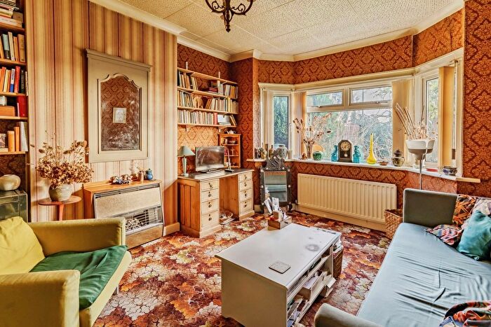 3 Bedroom Detached House For Sale In Rural Way, Redhill, Surrey, RH1