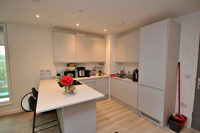 2 Bedroom Flat To Rent In Manchester, M17