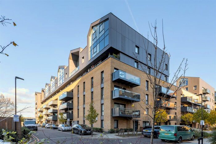 1 Bedroom Flat To Rent In , Champness Close, London, E17