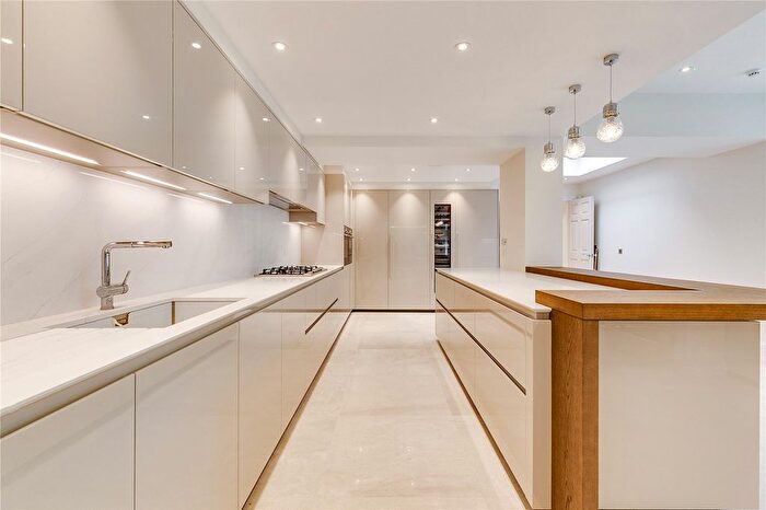 7 Bedroom Detached House To Rent In The Bishops Avenue, Hampstead Garden Suburb, N2