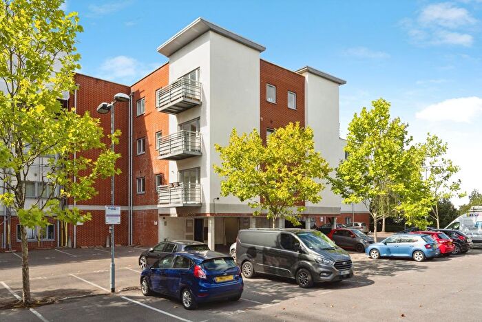 2 Bedroom Flat For Sale In Hawker Place, Walthamstow, E17