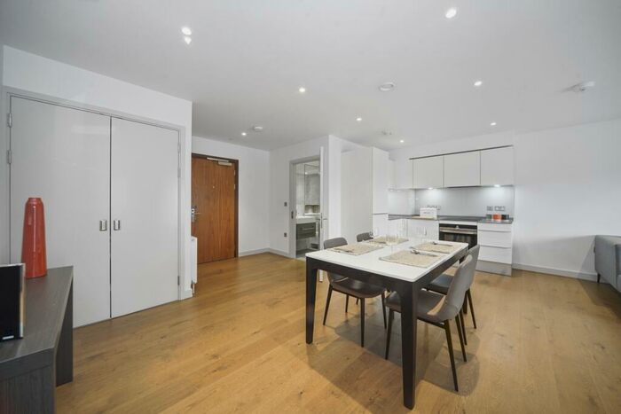 2 Bedroom Apartment To Rent In Mawes House, SE17