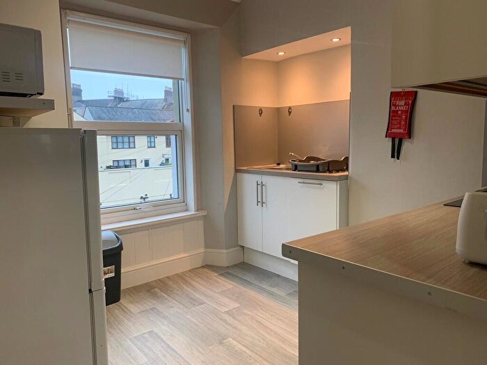 1 Bedroom Apartment To Rent In Houndiscombe Road, Flat, PL4
