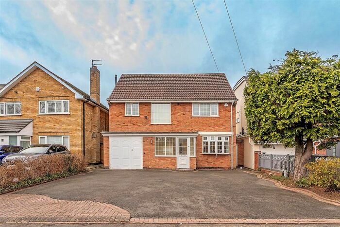 4 Bedroom Detached House To Rent In Ferndown Road, Solihull, B91