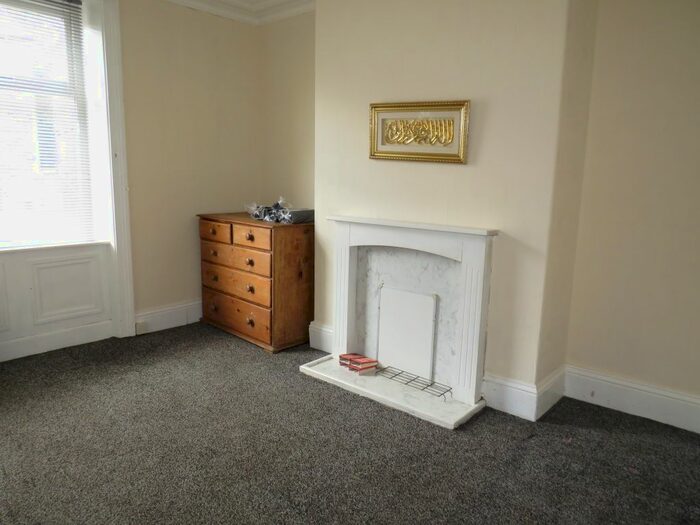 3 Bedroom Property To Rent In Carlton House Terrace, Halifax, HX1