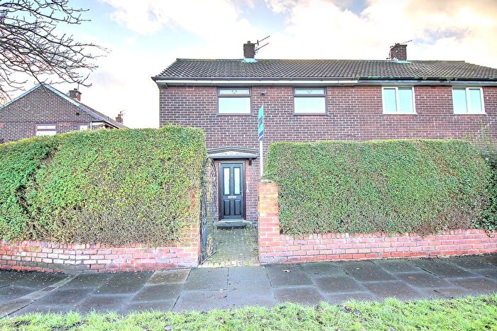 2 Bedroom Semi Detached House For Sale In Tyne View Gardens, Gateshead, NE10