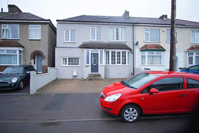 6 Bedroom Property To Rent In Wallscourt Road, Filton, BS34