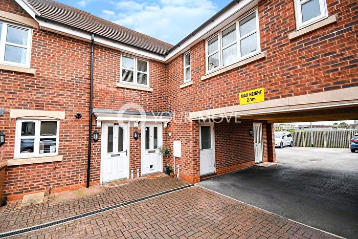 2 Bedroom Flat To Rent In Spire Close, Lincoln, Lincolnshire, LN1