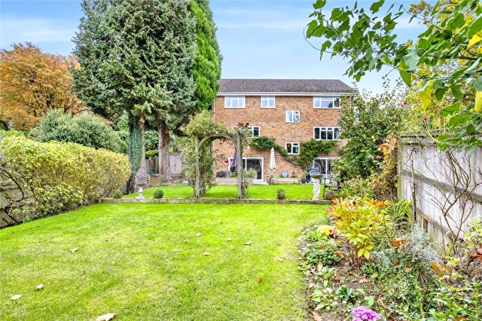 5 Bedroom Detached House For Sale In Stonehill Road, Headley Down, Hampshire, GU35