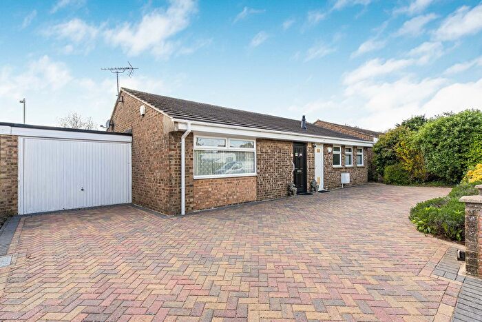 2 Bedroom Detached Bungalow For Sale In Chaucer Close, Bicester, OX26