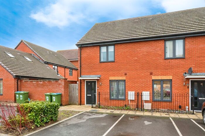 2 Bedroom End Terrace House For Sale In Mercator Close, Southampton, SO16