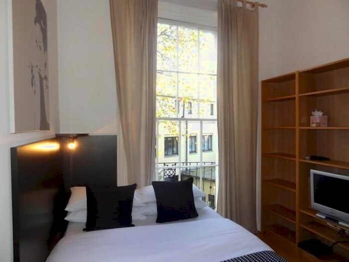 Studio To Rent In Cartwright Gardens, Bloomsbury, London, WC1H