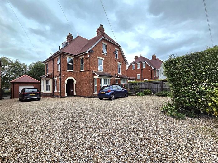 5 Bedroom Semi Detached House For Sale In Reservoir Road, Gloucester, GL4