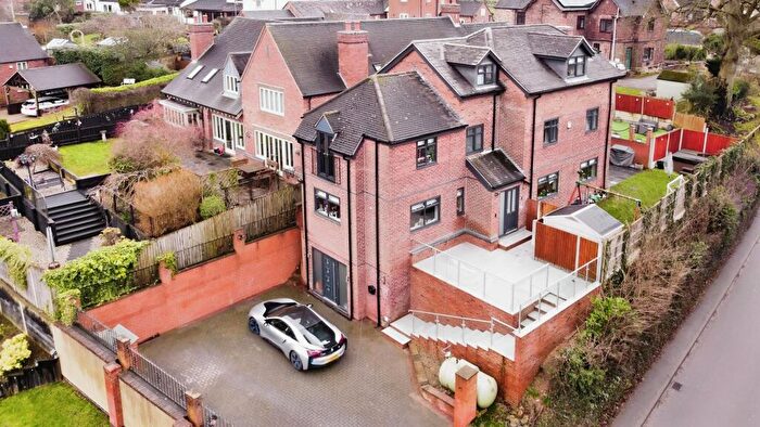 4 Bedroom Detached House For Sale In Main Street, Hartshorne, Swadlincote, DE11