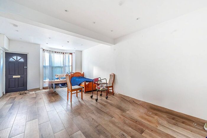 3 Bedroom End Of Terrace House To Rent In Stanley Road, South Harrow, Harrow, HA2