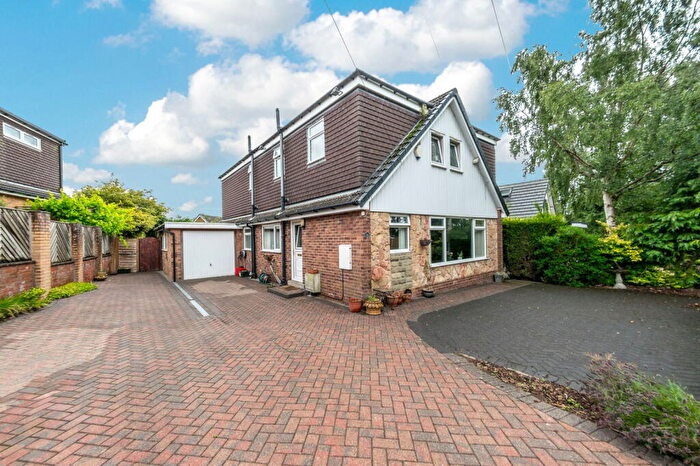 5 Bedroom Detached House For Sale In Greenside, Denby Dale, Huddersfield, HD8