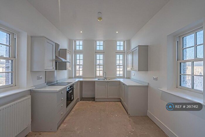 1 Bedroom Flat To Rent In Lluesty Gardens, Holywell, CH8