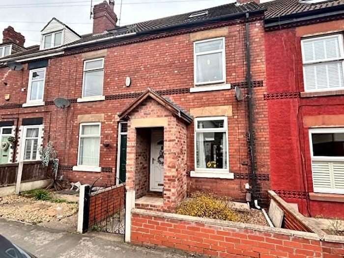 3 Bedroom Terraced House For Sale In Calder Terrace. Low Road, Conisbrough, Doncaster, DN12