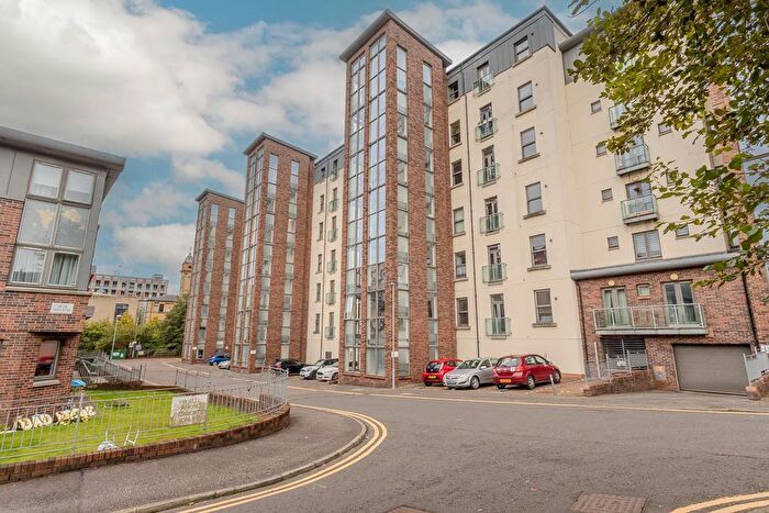 2 Bedroom Flat For Sale In Duke Wynd, Dennistoun, Glasgow, G4
