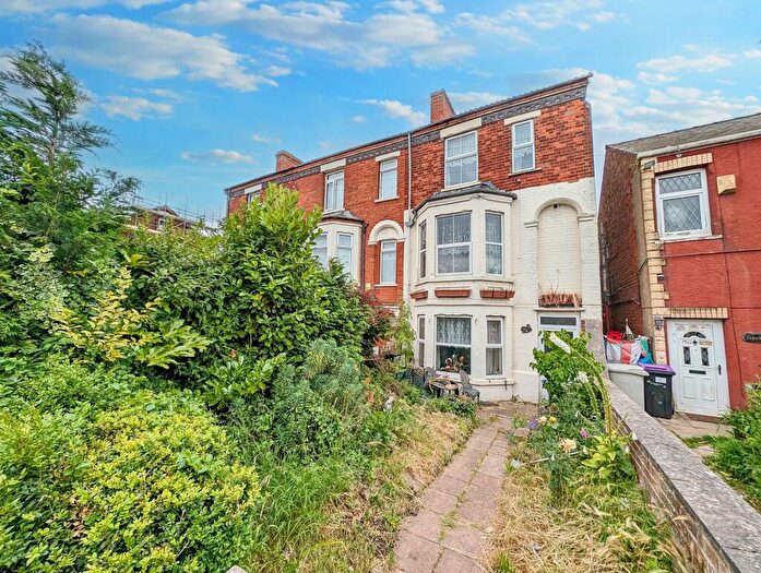 5 Bedroom Semi-Detached House For Sale In Wainfleet Road, Skegness, PE25