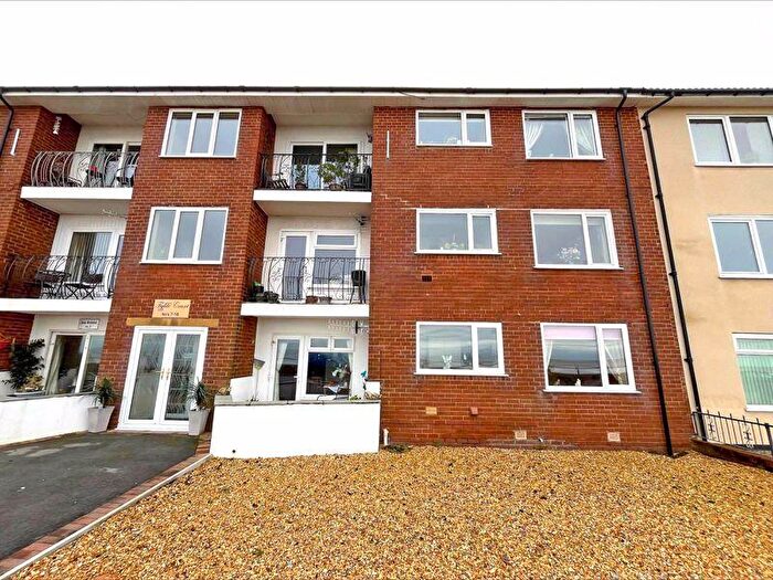 2 Bedroom Flat For Sale In Fylde Court, Poulton-Le-Fylde, FY6