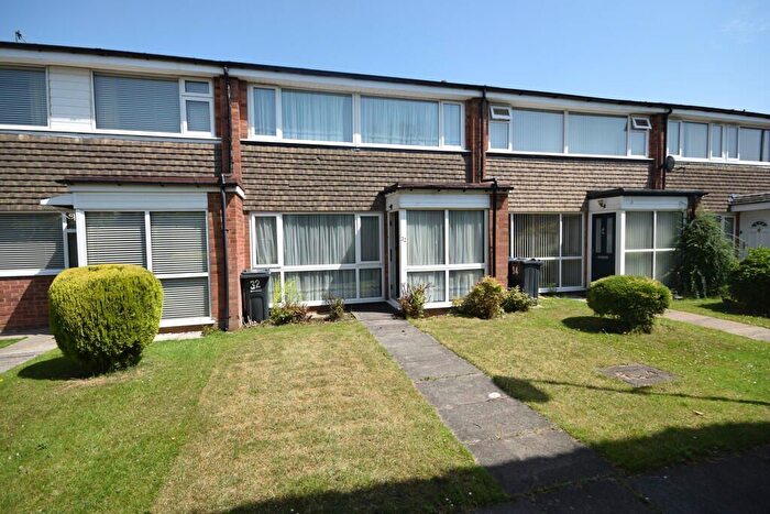 3 Bedroom Terraced House For Sale In Coniston Close, Hall Green, Birmingham, B28