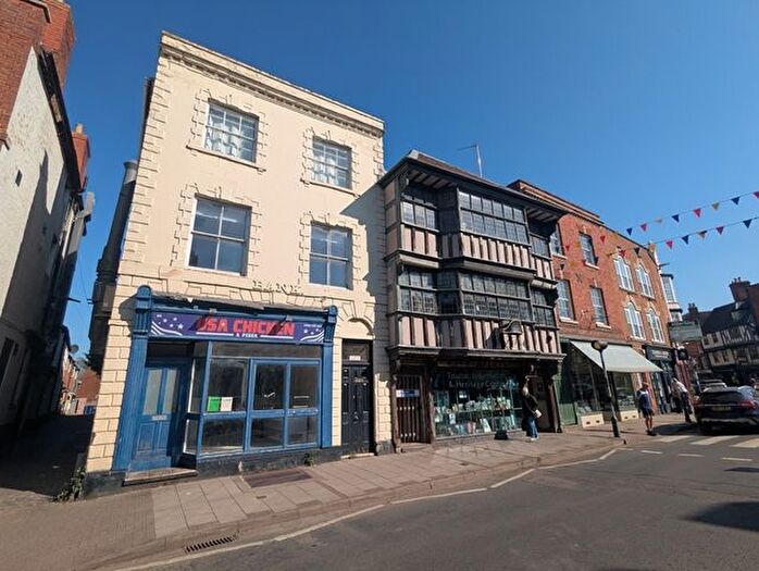 2 Bedroom Flat To Rent In Post Office Lane, Tewkesbury, GL20