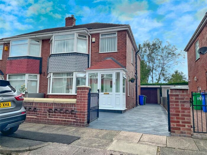 Houses for sale & to rent in M40 3LZ, Borland Avenue, Moston Manchester