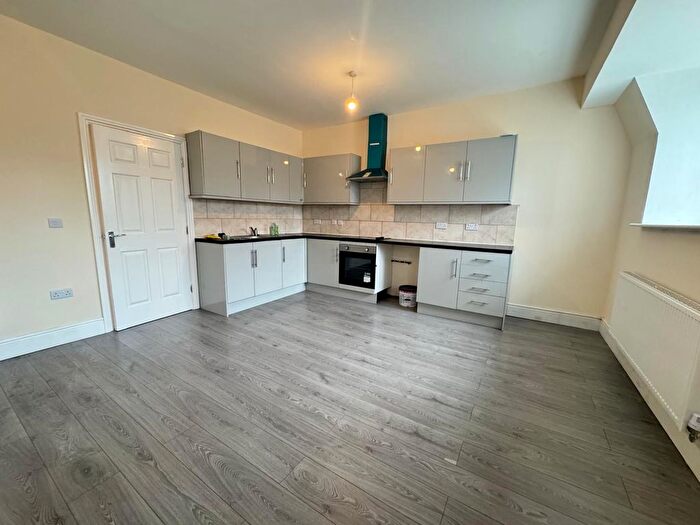 2 Bedroom Property To Rent In Market Street, Wellingborough, NN8