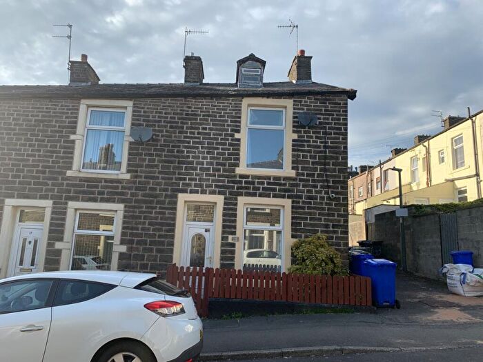 3 Bedroom Semi-Detached House To Rent In Peel Street, Haslingden, Rossendale, BB4