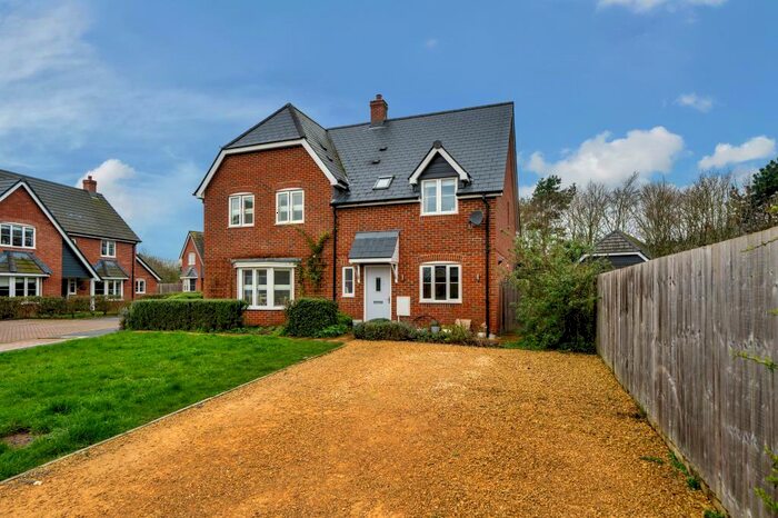 3 Bedroom Semi-Detached House For Sale In Kingston Bagpuize, Abingdon, OX13