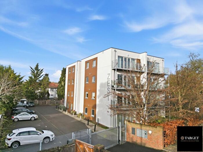 2 Bedroom Flat For Sale In Church Street (West), N9