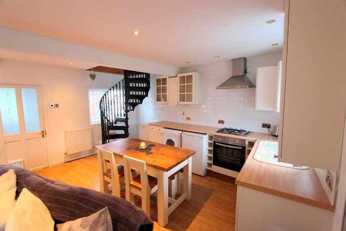 1 Bedroom Cottage To Rent In South View Crescent, Sheffield, S7