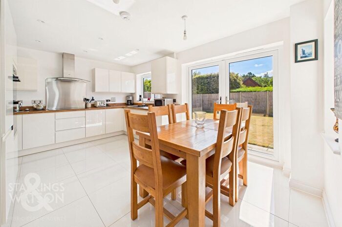 4 Bedroom Detached House For Sale In Sam Smith Way, Rackheath, Norwich, NR13