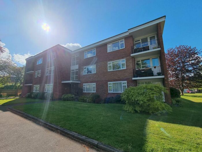 2 Bedroom Flat To Rent In Brookhurst Court, Leamington Spa, CV32