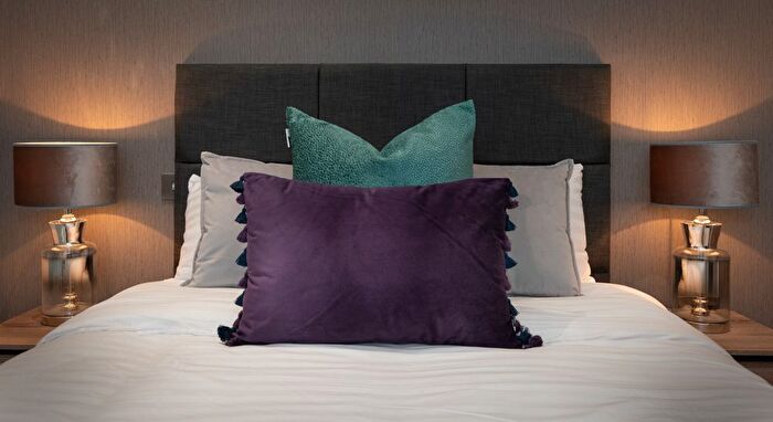 1 Bedroom Flat For Sale In Fully Managed Liverpool Apartment, City Centre, Liverpool, L1