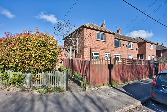 2 Bedroom Flat For Sale In Gore Lane, Eastry, CT13