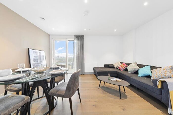 1 Bedroom Apartment To Rent In Mawes House, SE17